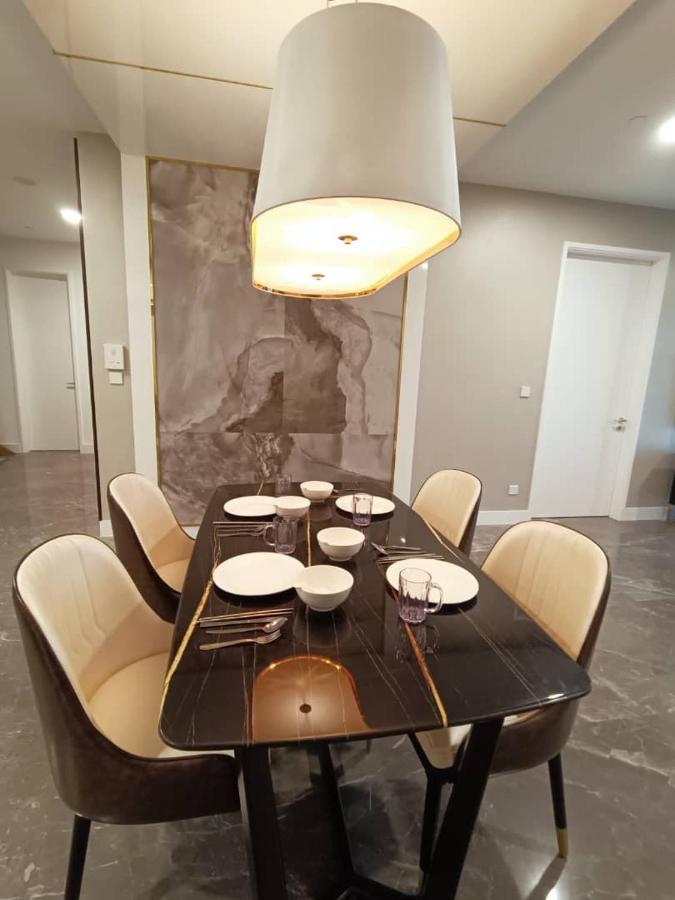 Platinum Suite 2 New Kl Cbd New Luxury Condo With Best Infinity View To Klcc Twin Towers Pool Kuala Lumpur Exterior photo